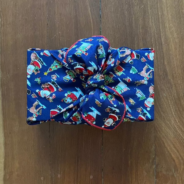 Festive Santas Wrap