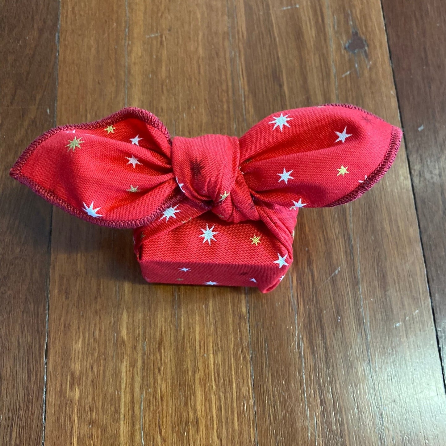 Guildford Red Star Wrap