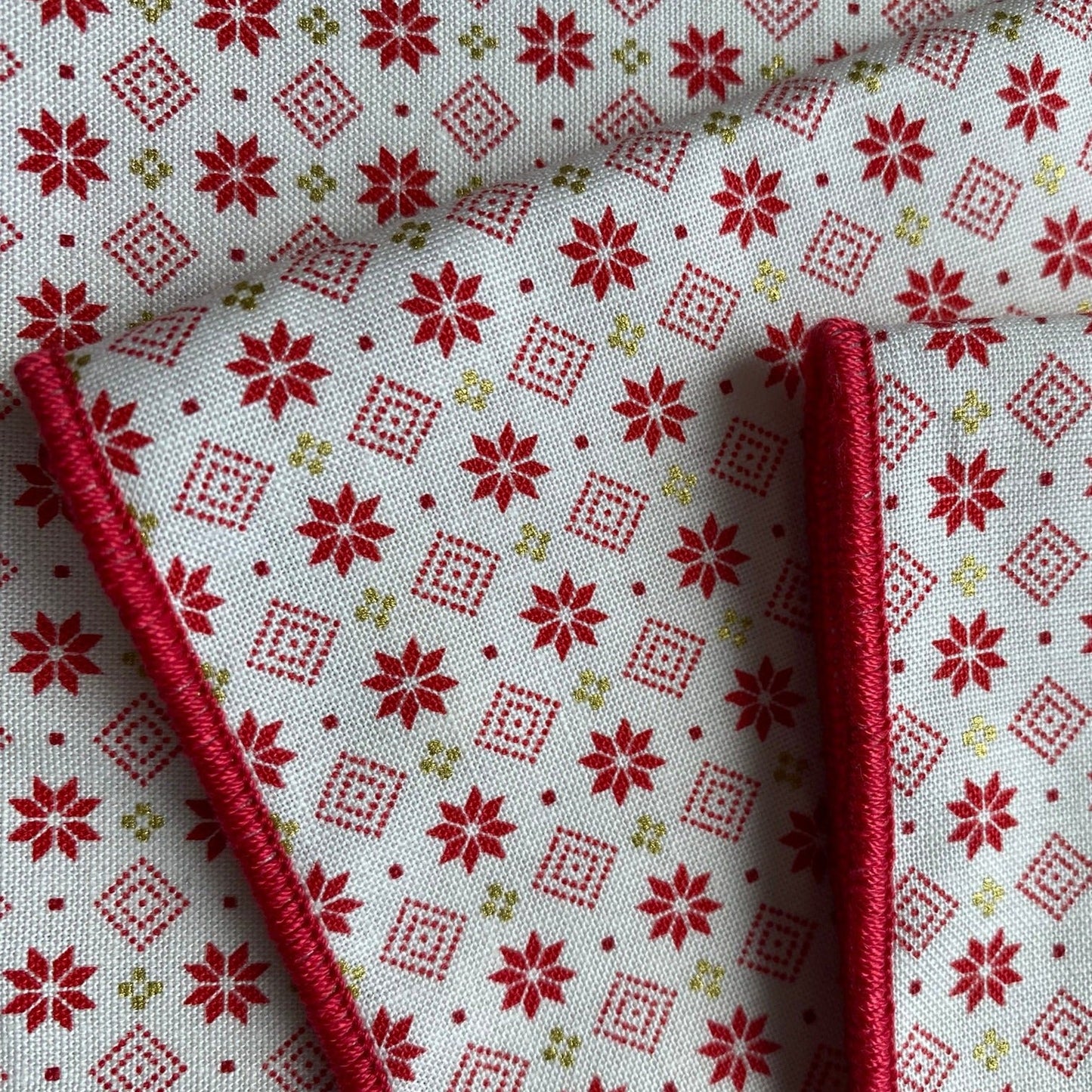 Red Star on White Wrap