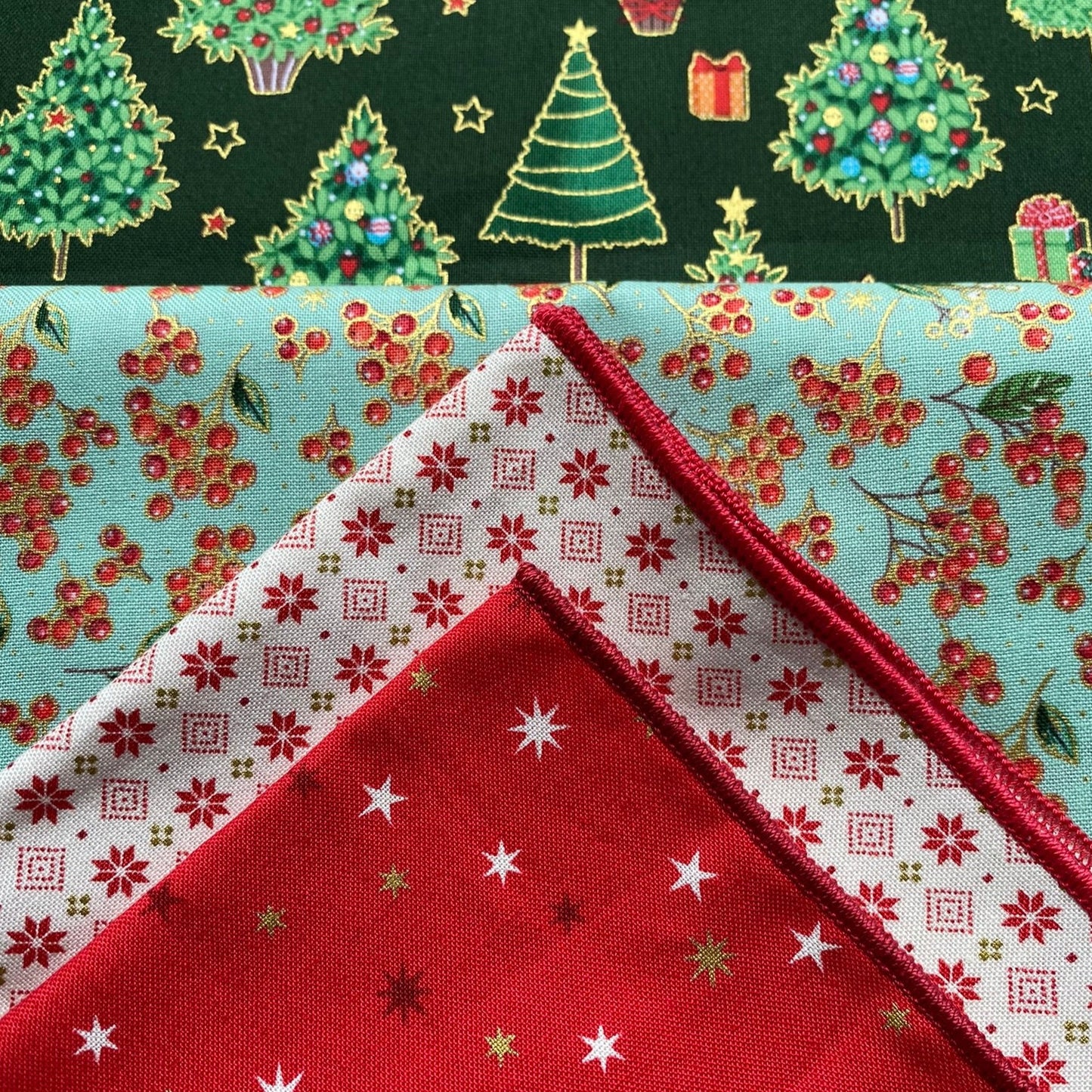 Round The Tree - Christmas Set B