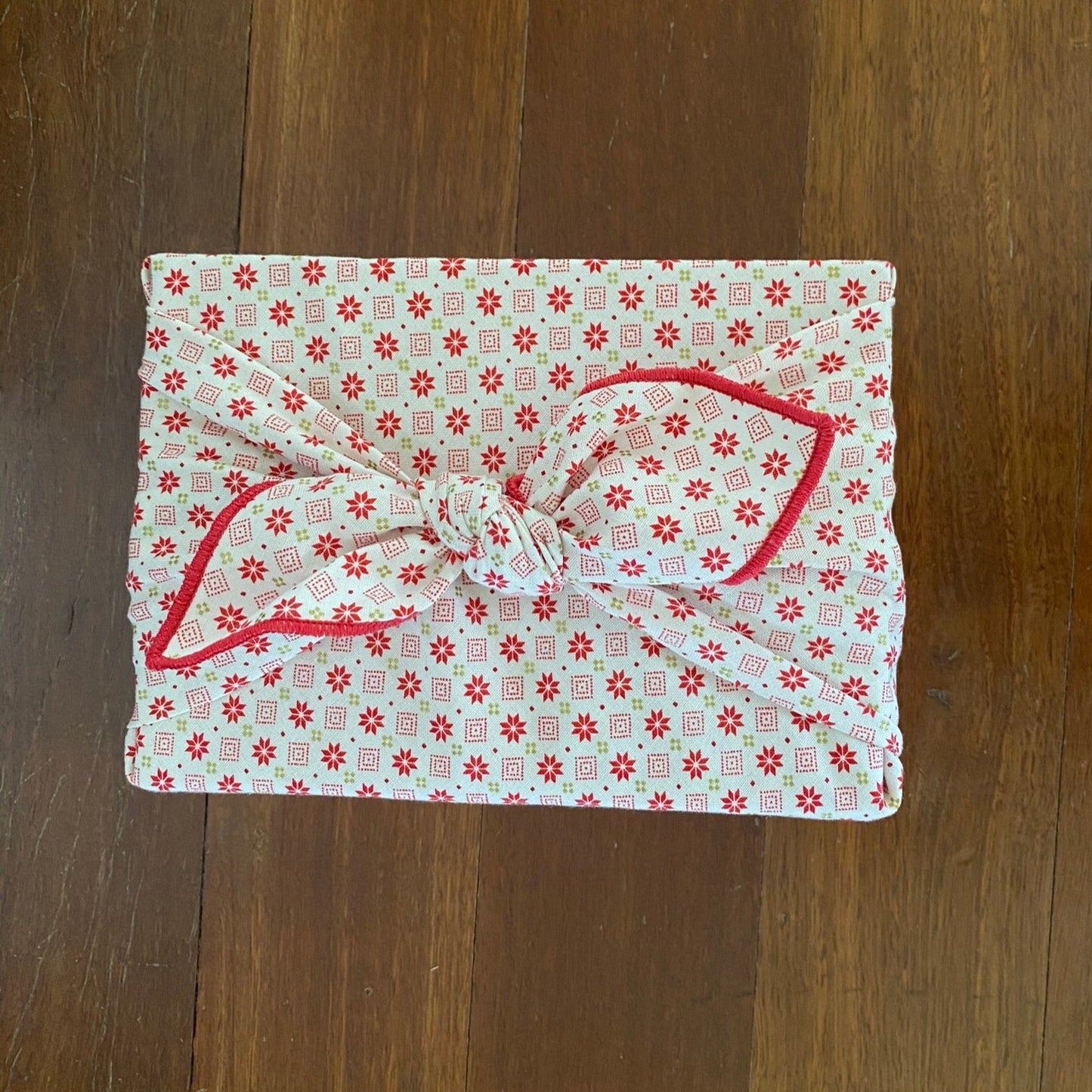 Round The Tree - Christmas Set B