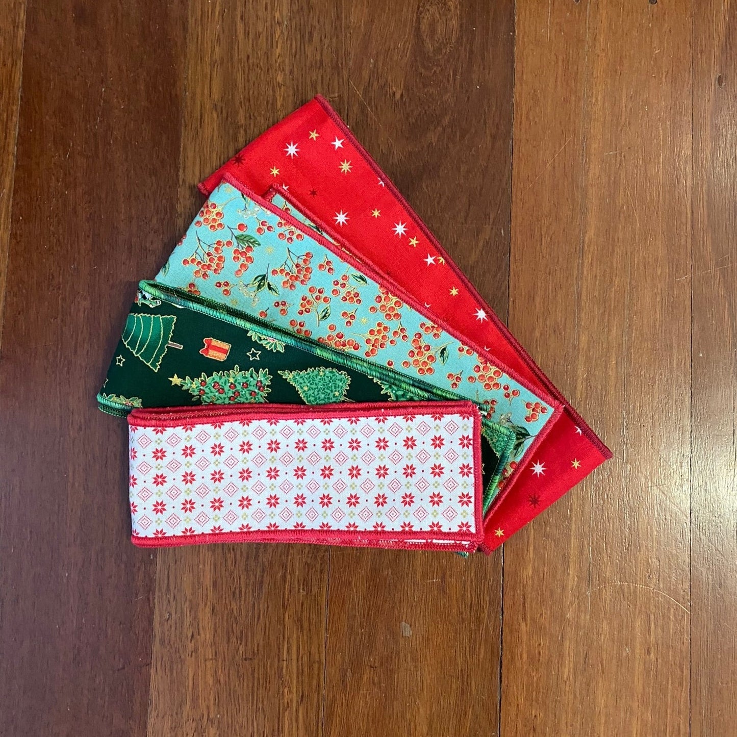 Round The Tree - Christmas Set B